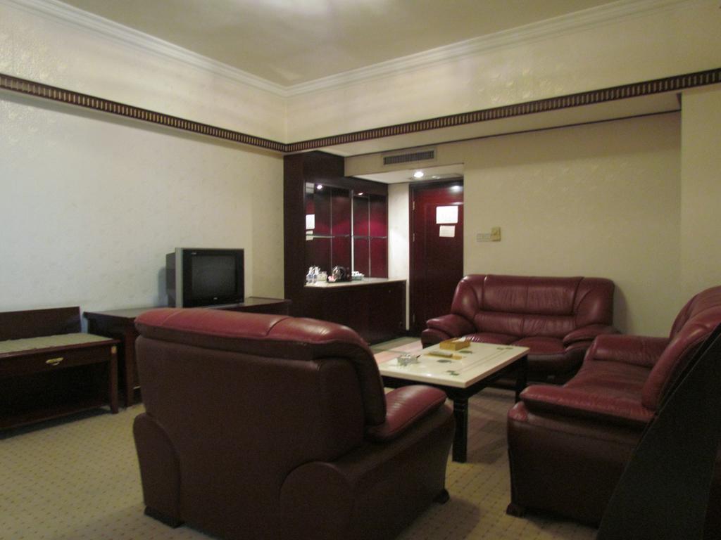 W.Y. Lera Hotel Guangzhou Bagian luar foto