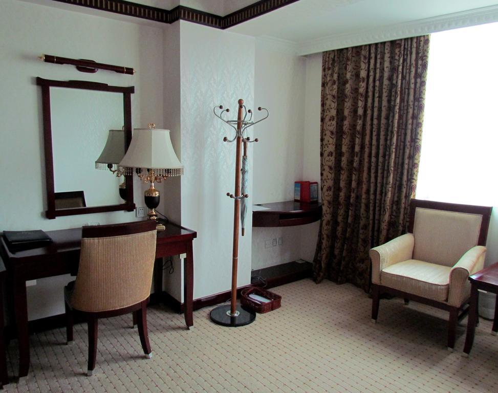 W.Y. Lera Hotel Guangzhou Bagian luar foto