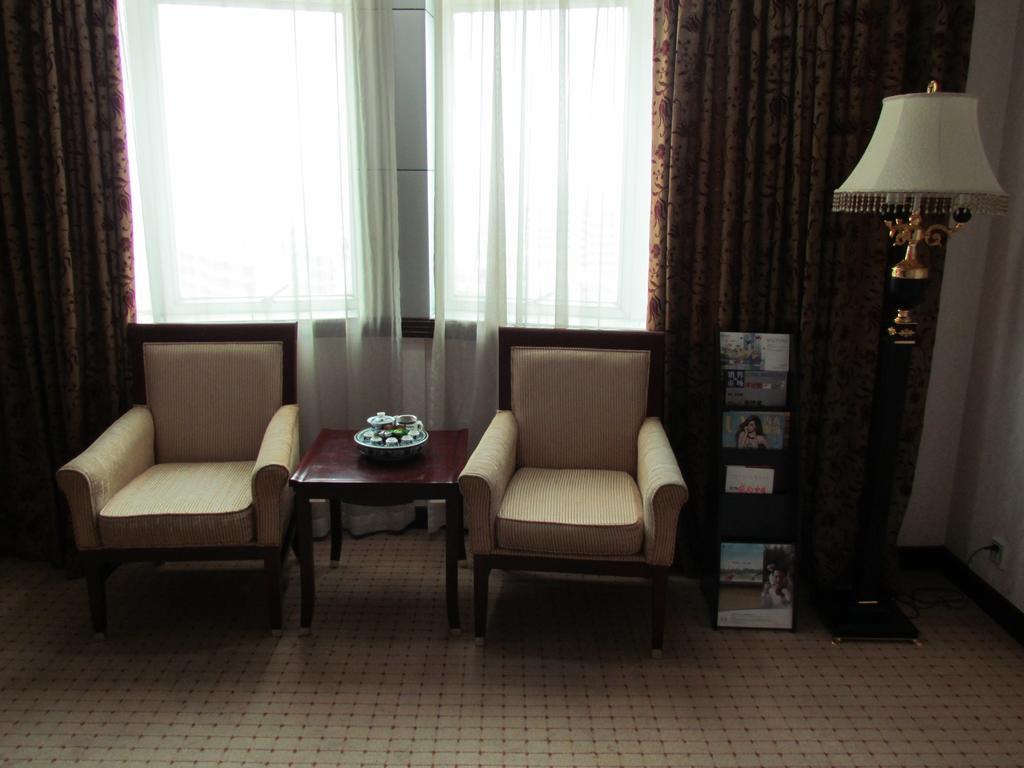 W.Y. Lera Hotel Guangzhou Bagian luar foto