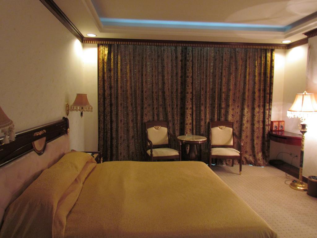 W.Y. Lera Hotel Guangzhou Bagian luar foto