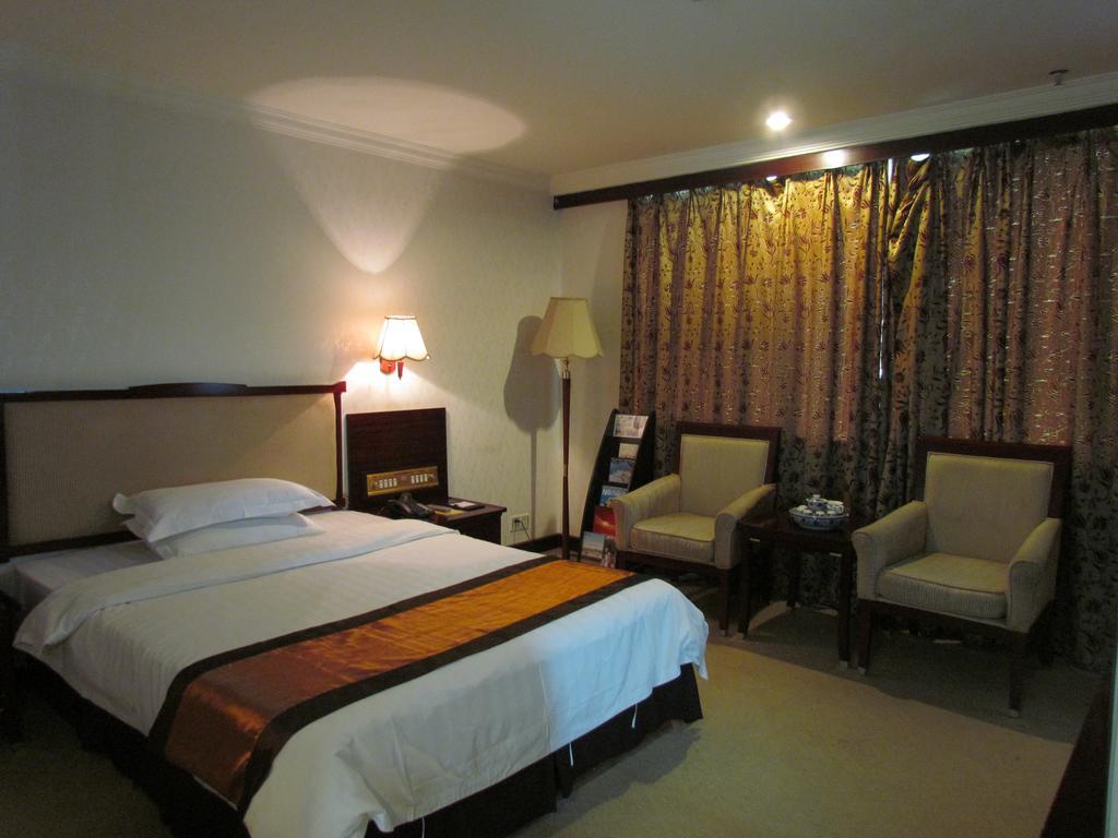 W.Y. Lera Hotel Guangzhou Bagian luar foto