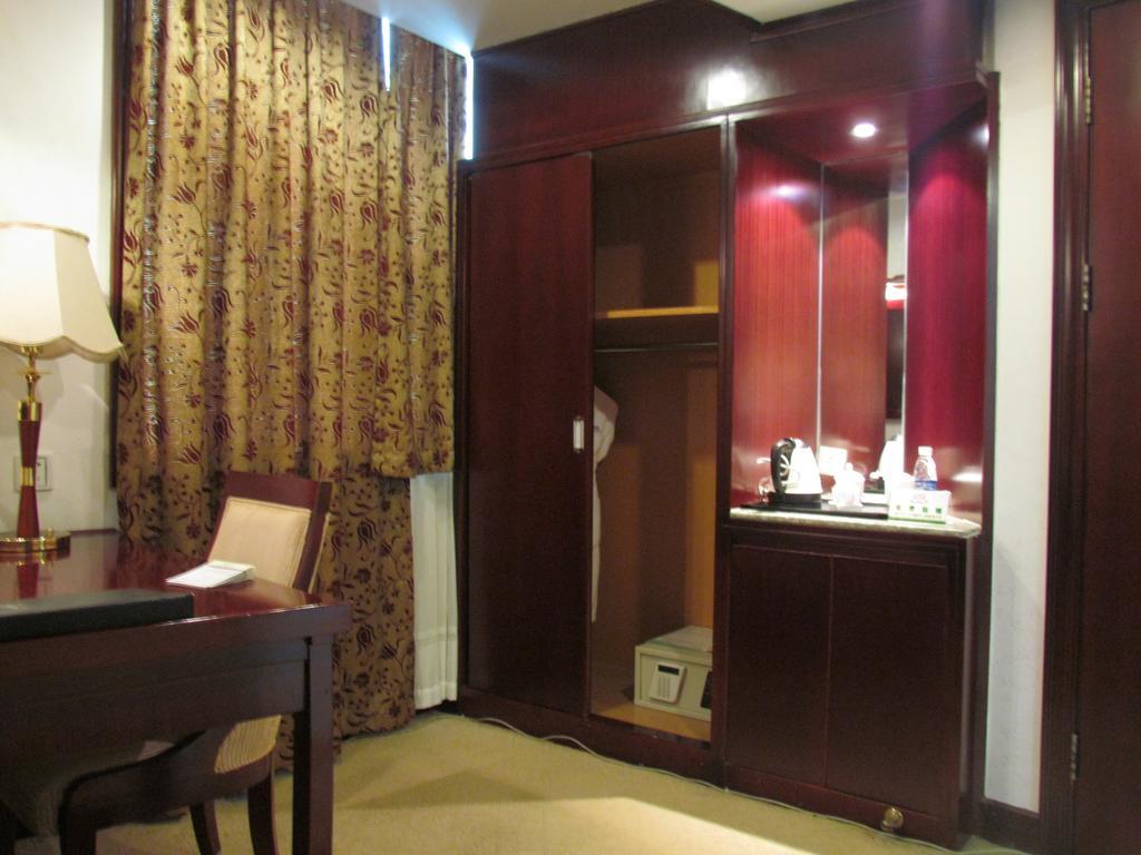W.Y. Lera Hotel Guangzhou Bagian luar foto