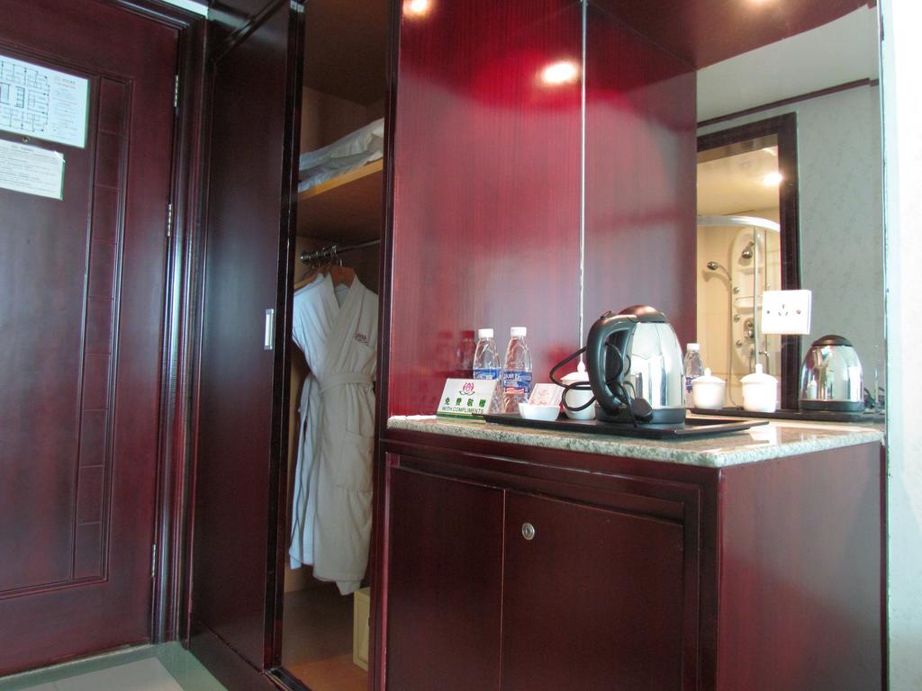 W.Y. Lera Hotel Guangzhou Bagian luar foto