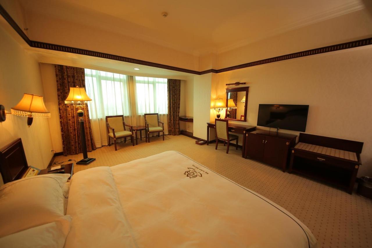 W.Y. Lera Hotel Guangzhou Bagian luar foto