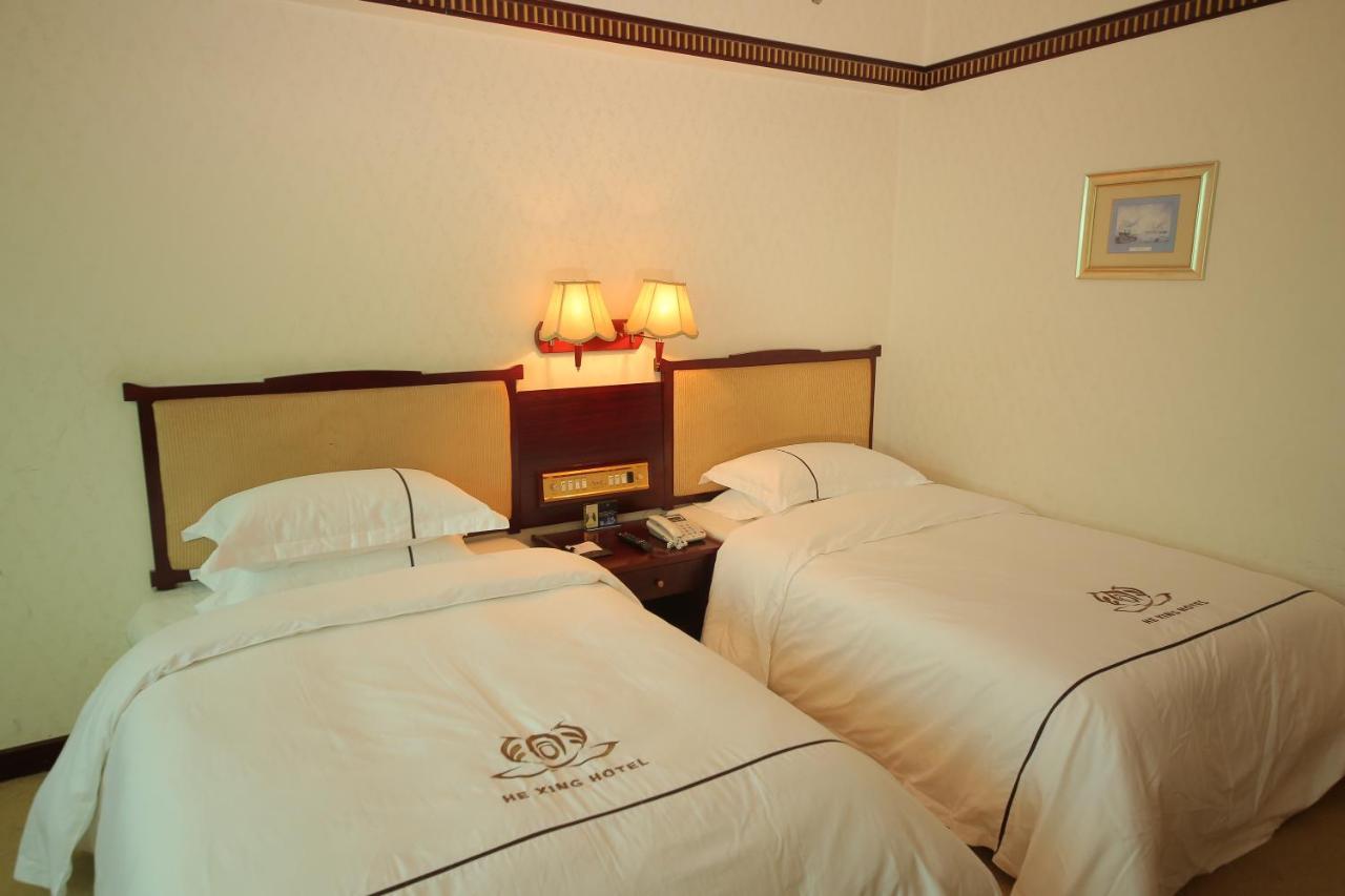 W.Y. Lera Hotel Guangzhou Bagian luar foto