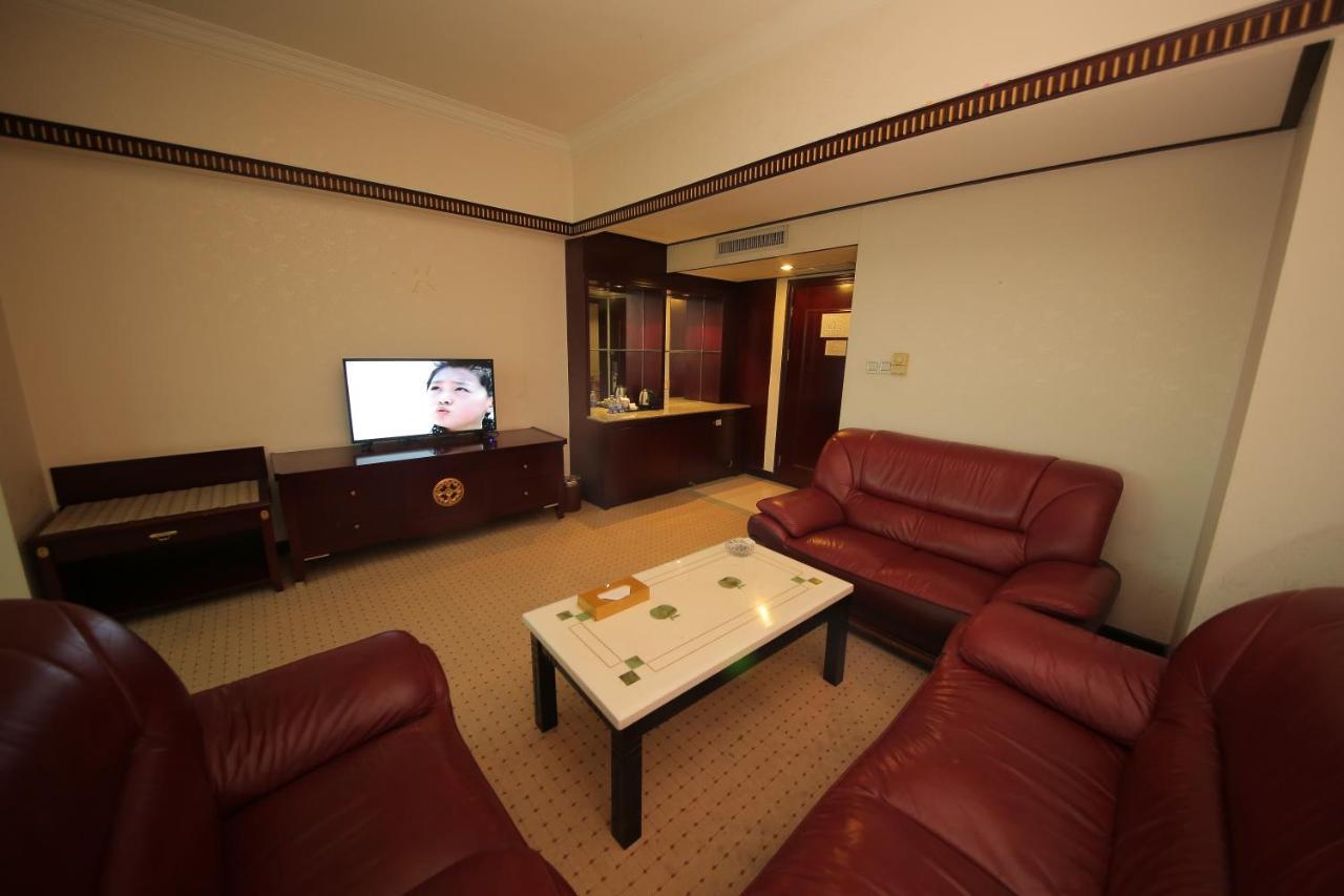 W.Y. Lera Hotel Guangzhou Bagian luar foto
