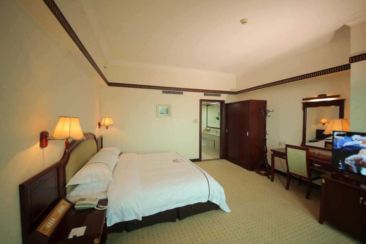 W.Y. Lera Hotel Guangzhou Bagian luar foto