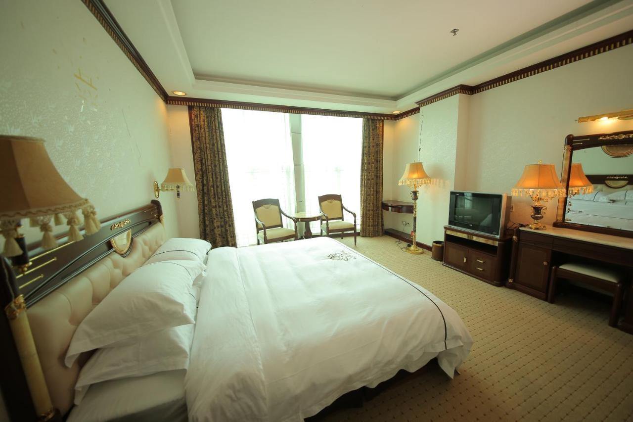 W.Y. Lera Hotel Guangzhou Bagian luar foto